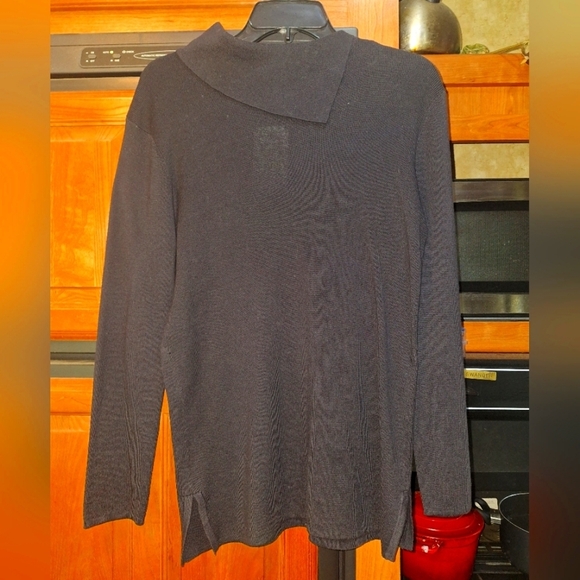 JEANNE PIERRE Sweaters - Elegant Black Jeanne Pierre Women's Sweater With Assymetrical Collar In A Small